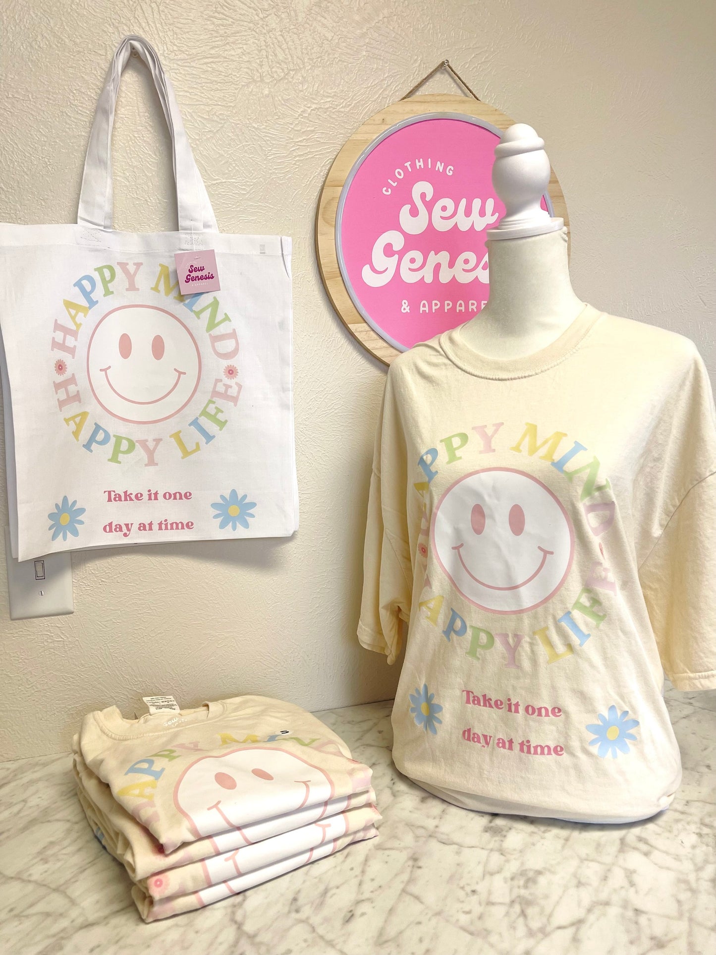 "Happy Mind, Happy Life" T-Shirt